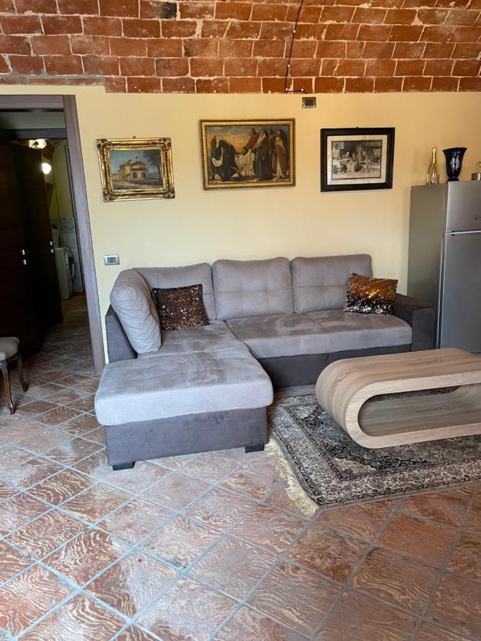 Residenza Nikol Appartamento Giulia Casale Monferrato Luaran gambar