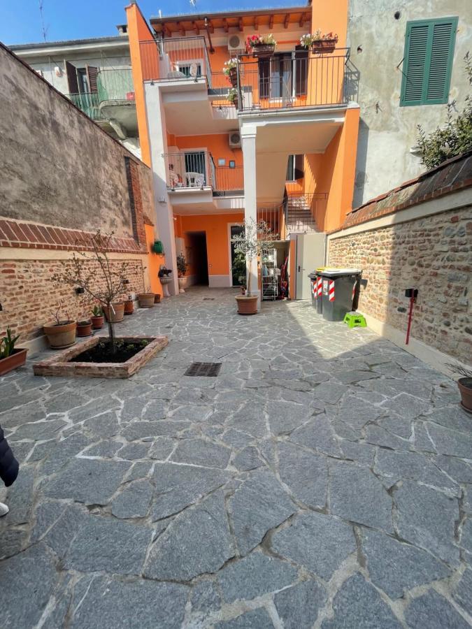 Residenza Nikol Appartamento Giulia Casale Monferrato Luaran gambar